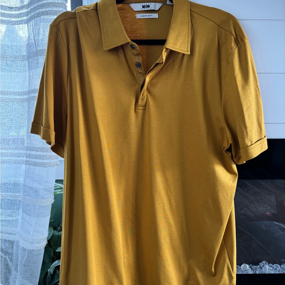Men’s Size Large Polo